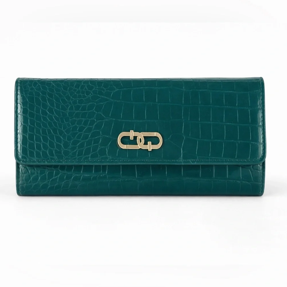 Time & Tru Piper Clutch Wallet‎ Teal Croc Embossed W/ Gold Hardware & Organizer